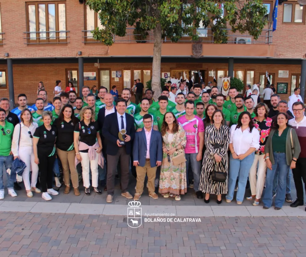 Agenda Ocio - Reconocimiento municipal al Club BM Bolaños por una temporada histórica 