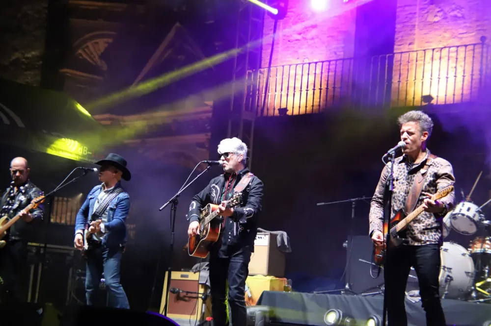 Agenda Ocio - Ambiente inmejorable en Manzanares para disfrutar del concierto La Guardia 