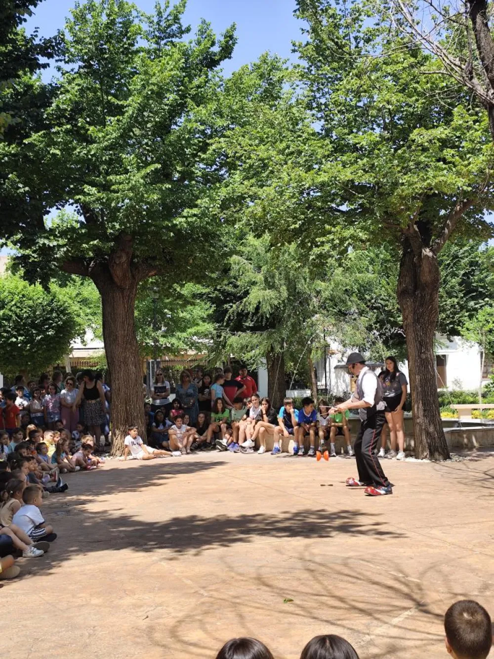 Agenda Ocio - Los escolares de Bolaños de Calatrava disfrutan en la presentación del IV Berenguela Festival 