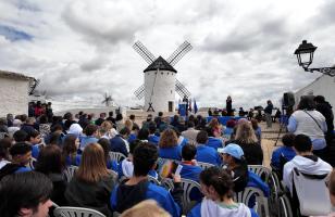 Agenda Ocio - El Cerro de la Paz de Campo de Criptana ha sido el escenario elegido por el Gobierno Regional para celebrar el Día de Europa 